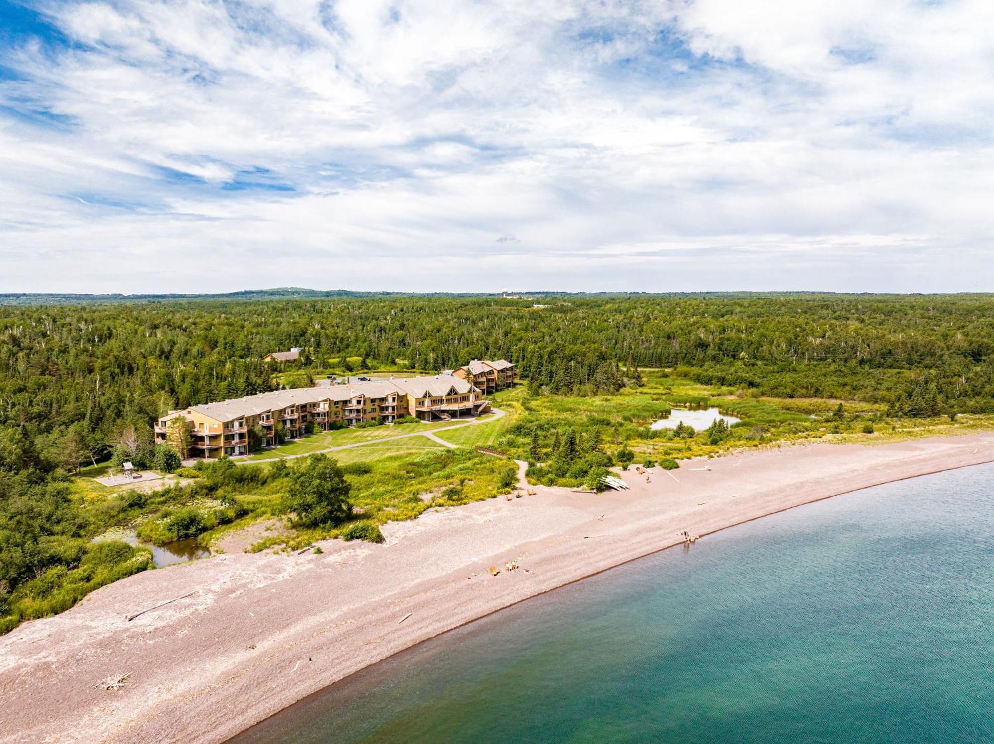 Superior Shores Resort Ту-Гарборс Екстер'єр фото