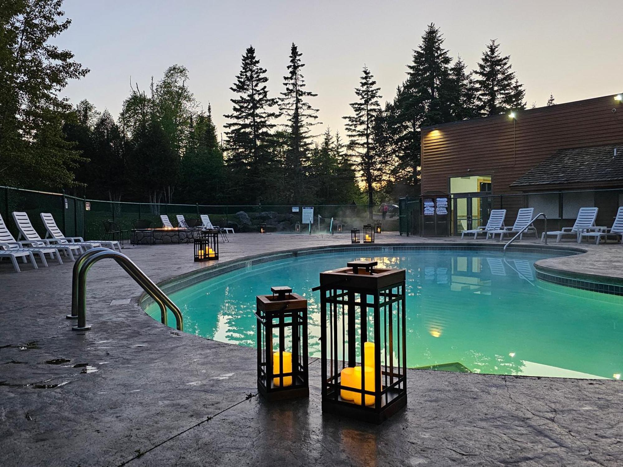 Superior Shores Resort Ту-Гарборс Екстер'єр фото